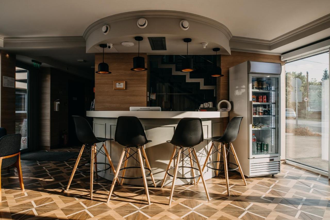 Aquapark Design Rooms Szeged Esterno foto